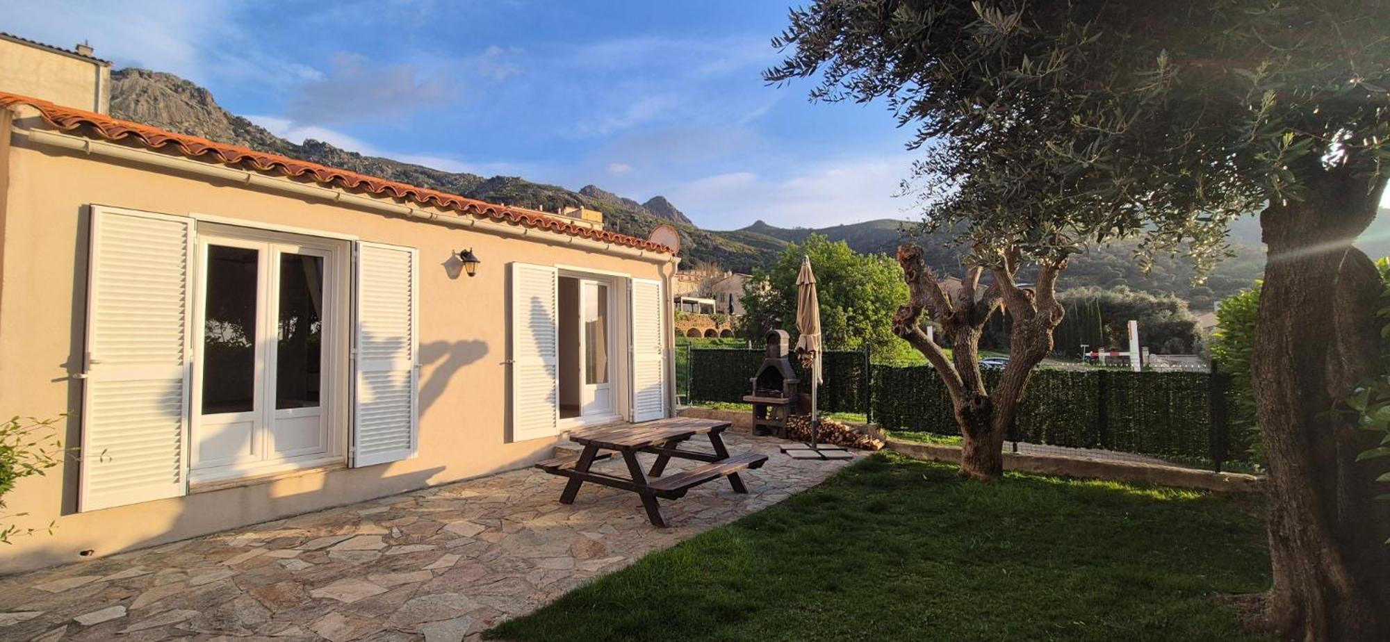 Gite A L'Ombre Du Clocher Calenzana Εξωτερικό φωτογραφία